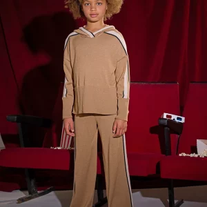 Conjunto pantalón y jersey capucha chica