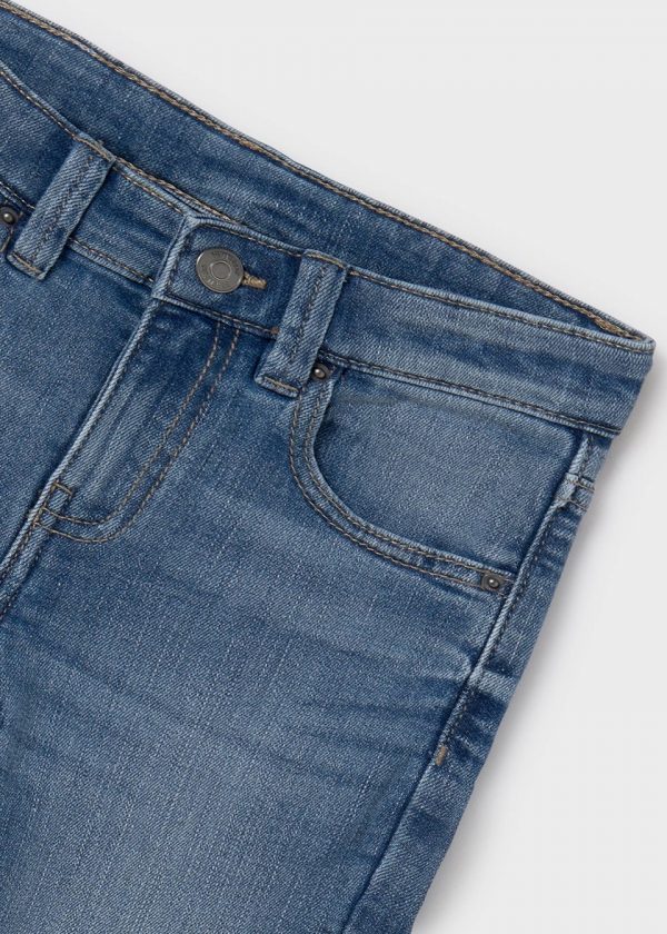 Pantalón de mezclilla básico entallado chico - Imagen 4