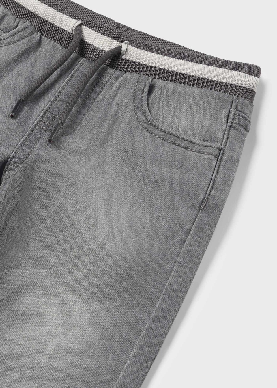 set Pantalón de mezclilla jogger y sudadera rayas  bebé - Imagen 3